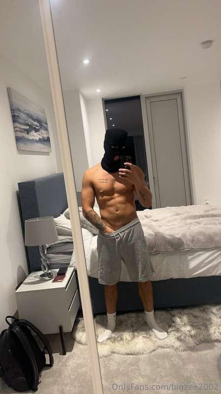 Would you still recognise me without seeing my face?😈