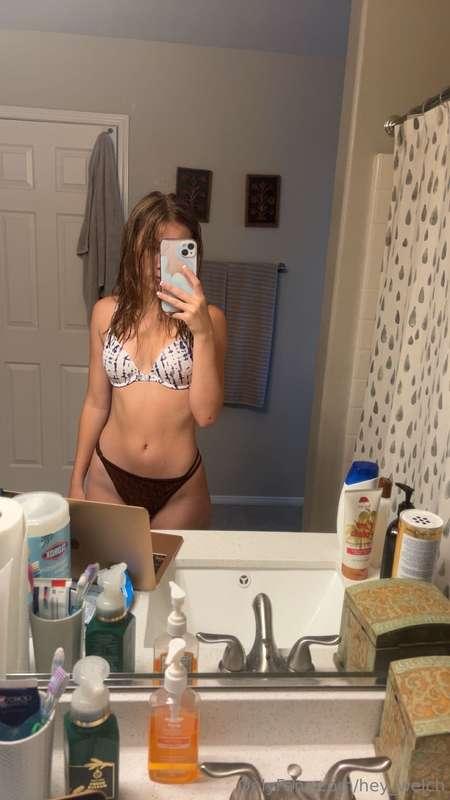 Not showing my face, but still showing off 😘✨