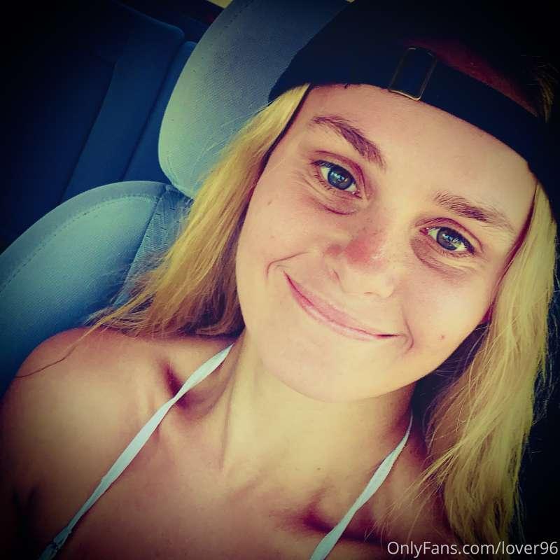 💕 Happy Friday! Cheers 🍻🍻💕
❤️Kc