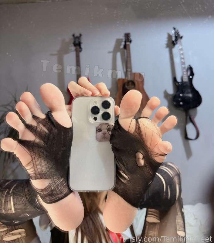 temikmiufeet image #4