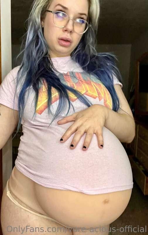 POV your pregnant gf is feeling herself 
What do you think o..