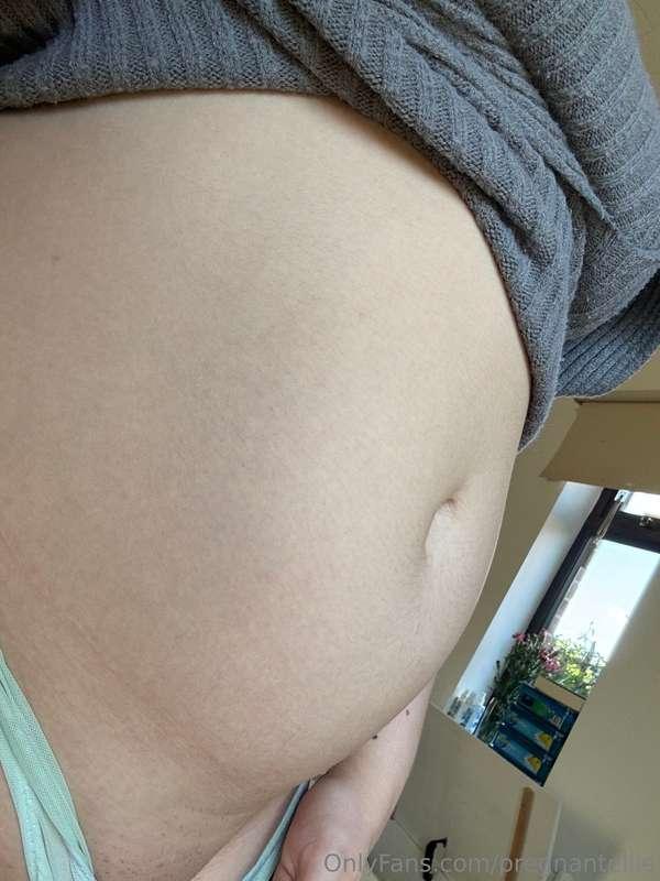 Just a preview of my new pregnancy xx more videos coming soo..