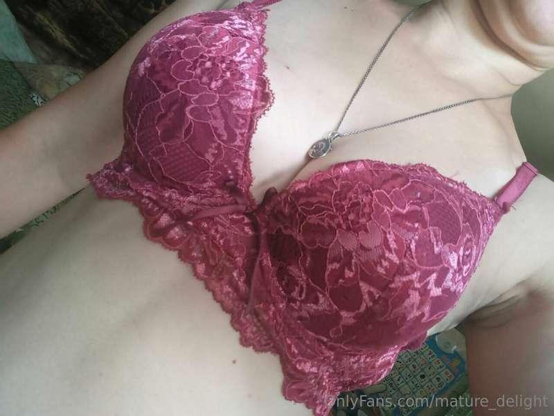 want to rip that bra off my luscious body?