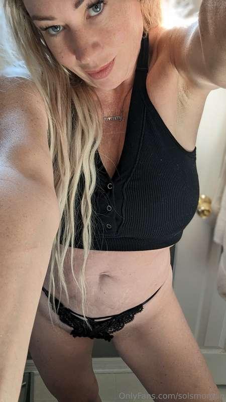 Good morning my lovelies 💕😘. Wishing you a wonderful, sexy d..