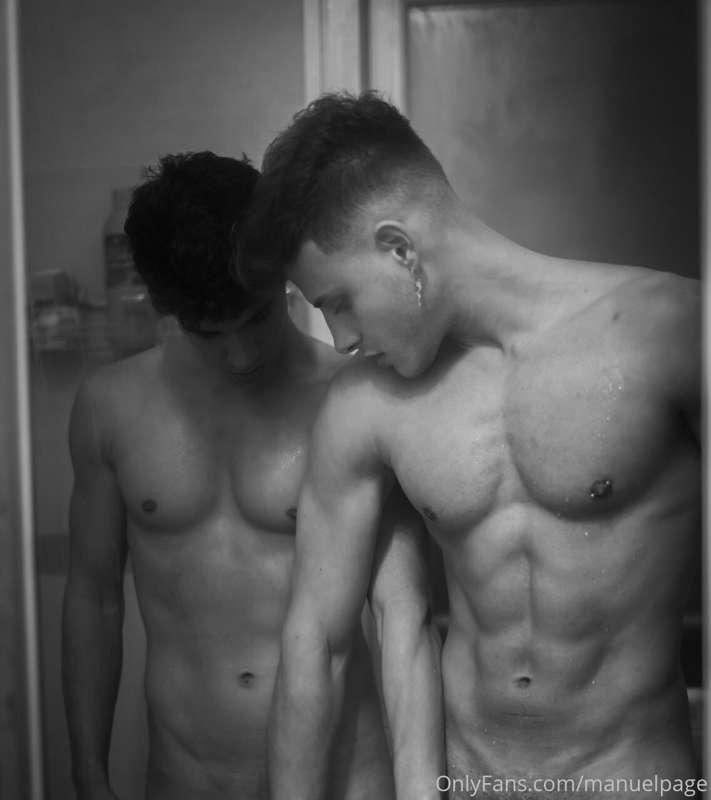 You have already seen my shower with my friend @alann23  run..