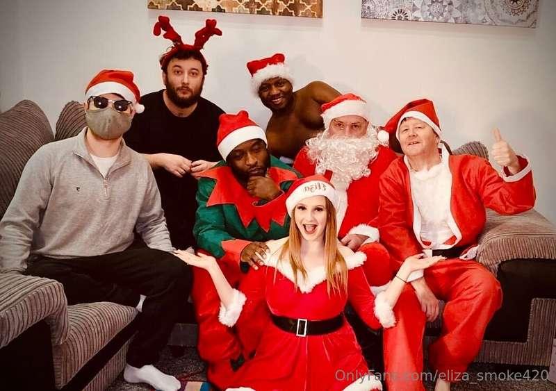Merry christmas from me & the blowbang gang! @trickeedickee ..