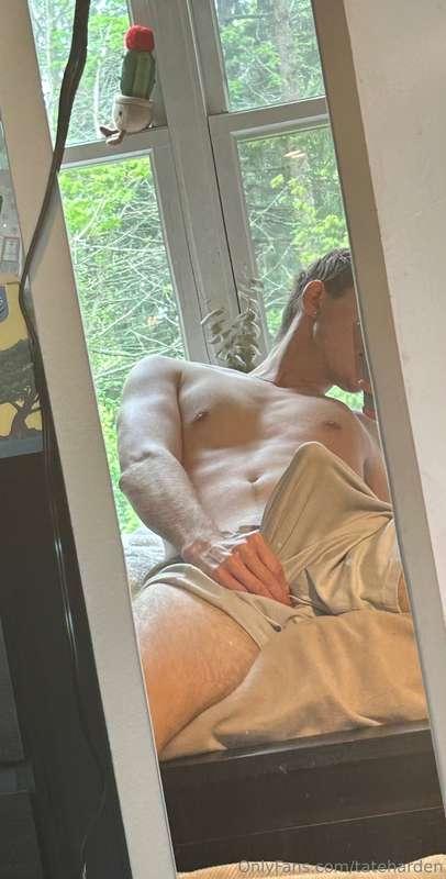 horny for the weekend 👅🍆