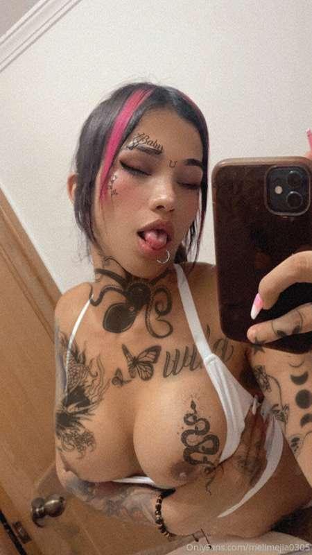Buenos días bebés 🥰🔥 jugamos ? Quieren live hoy?