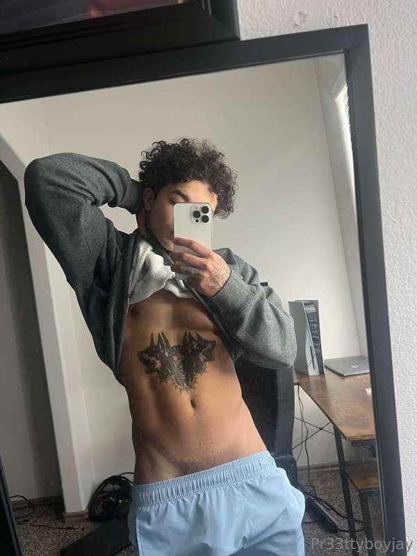 Take off the shorts or not? 😉