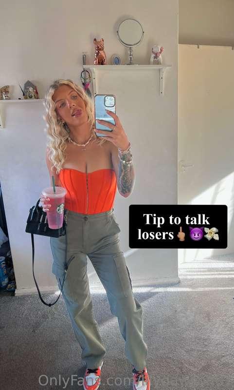 Online simps👸🏼😈