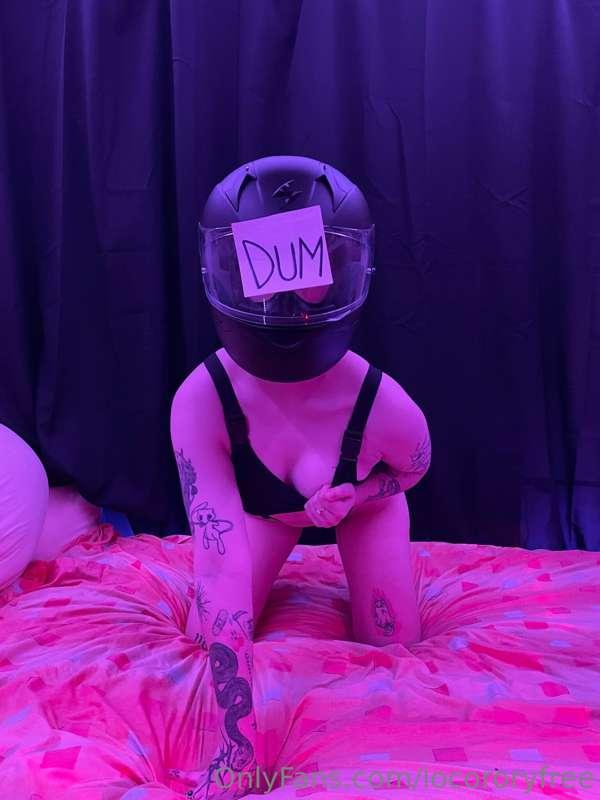 Můj AmongUs cosplay - měla bych nafotit další? 🤔