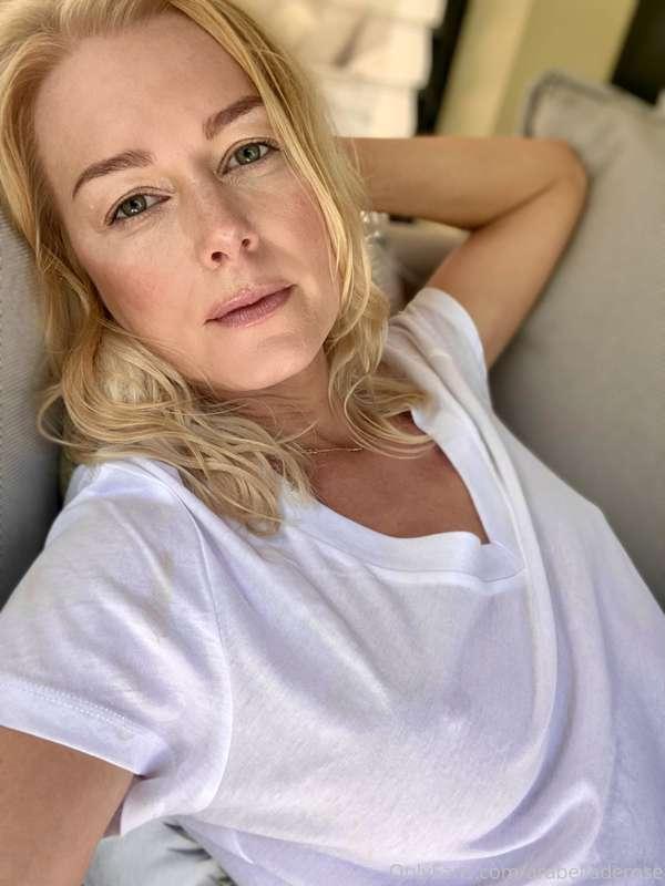 Bedroom eyes with white Tee and no bra…to me this is so sexy