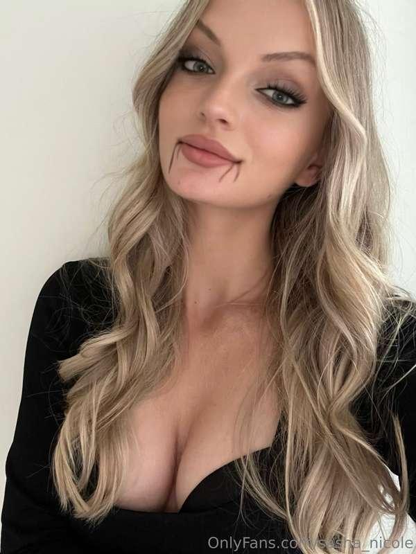 Happy Halloween 🩸🎃