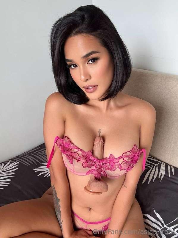 i’m your perfect baby doll in pink, gagging on my toy 😋🍆