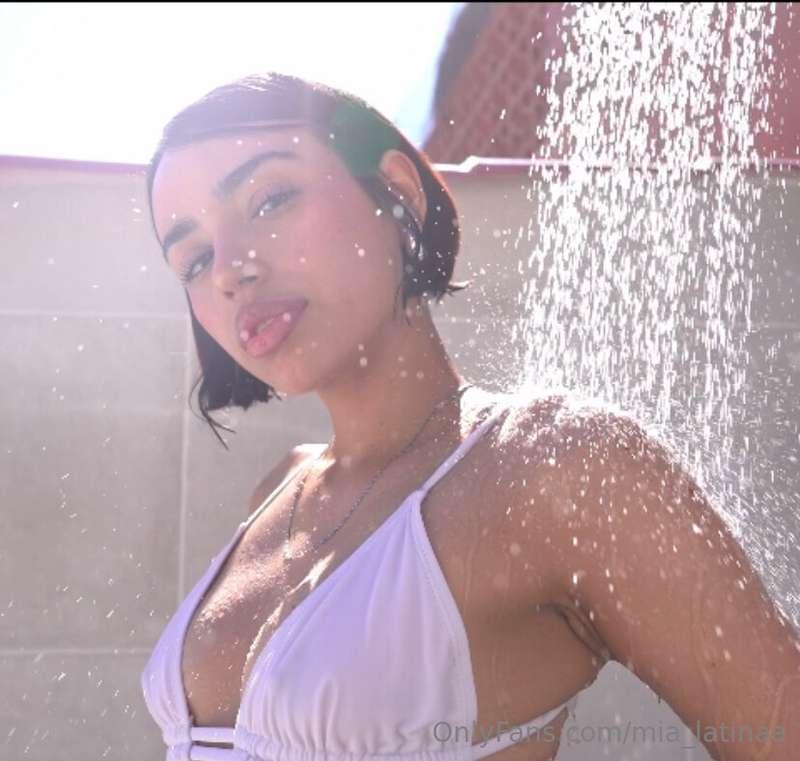It's so hoooot🫣💦