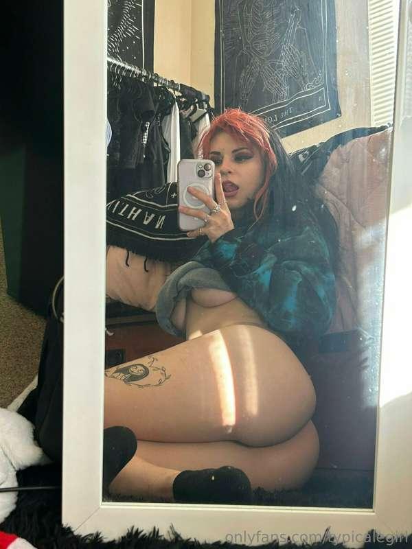 i.am.horny. (send nutting videos thanks)