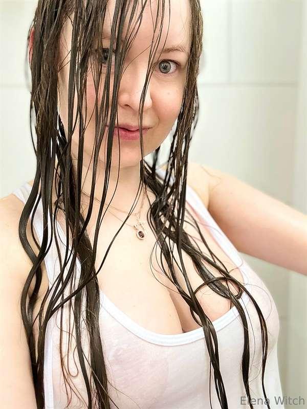 I’m so wet… 💦