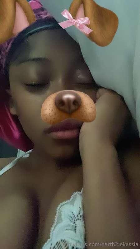 I'm still waiting for you to send me a message 🥺