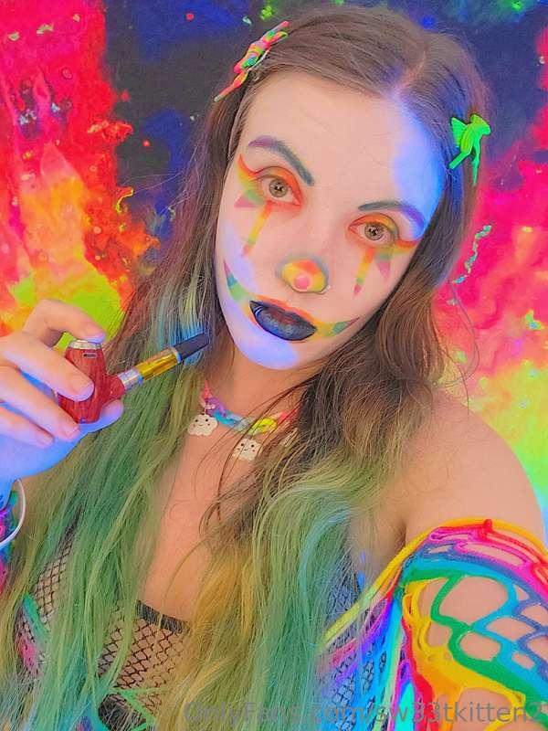 🍃🤡