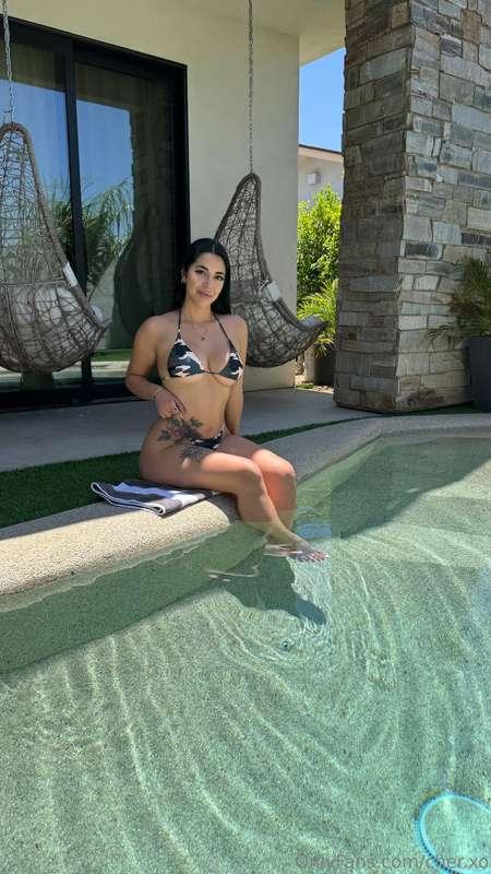 Have you ever tried skinny dipping? 🫦