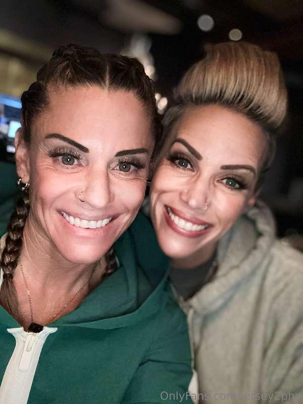 If you love ❤️ real raw authentic love making follow our pag..