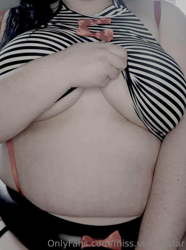 miss.velvet.star.free image #4