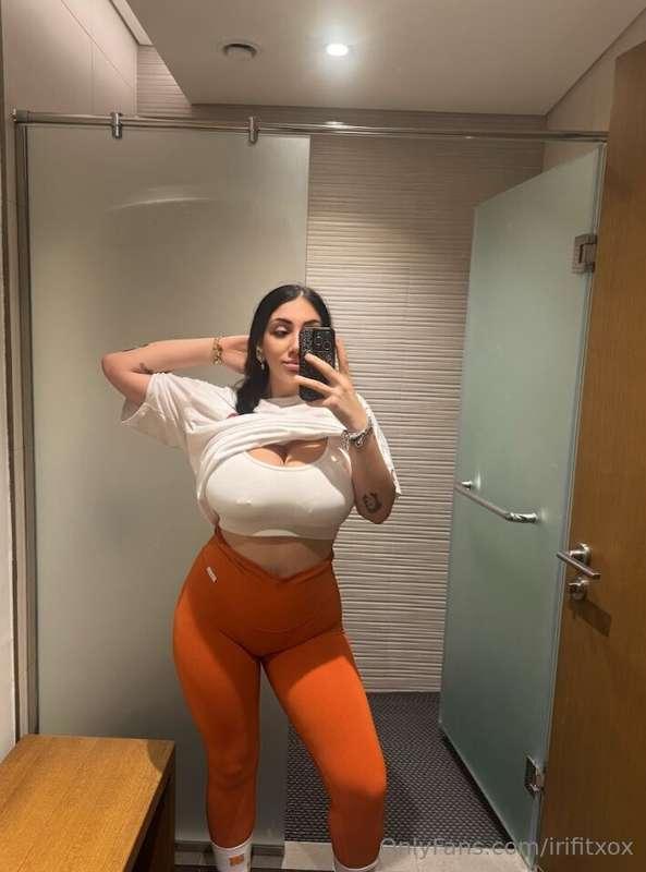 Fit check before the set 👀