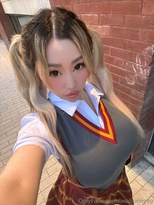 Can you guess which Harry Potter character I am?? 🪄 If you g..