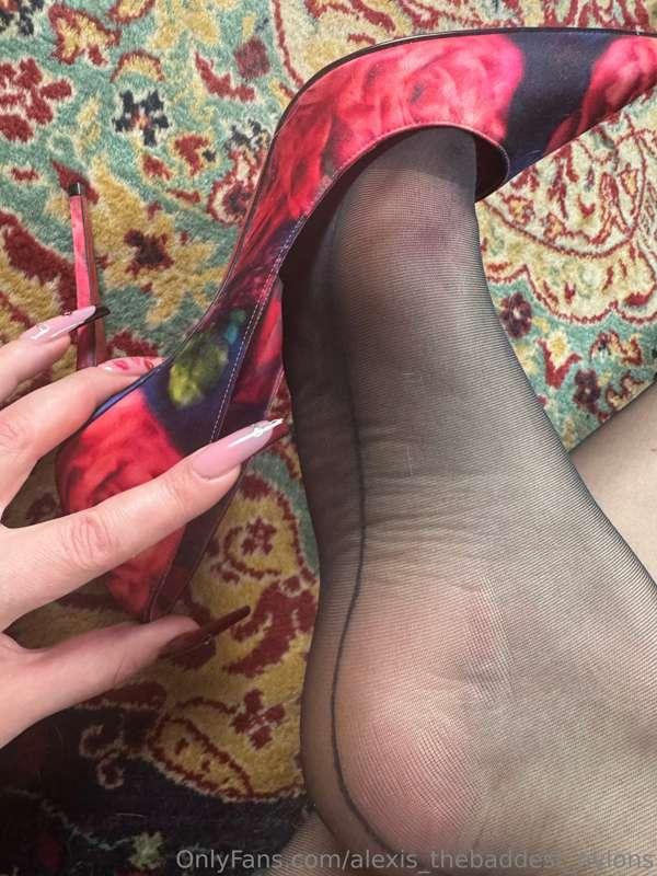 alexis_thebaddest_nylons image #6