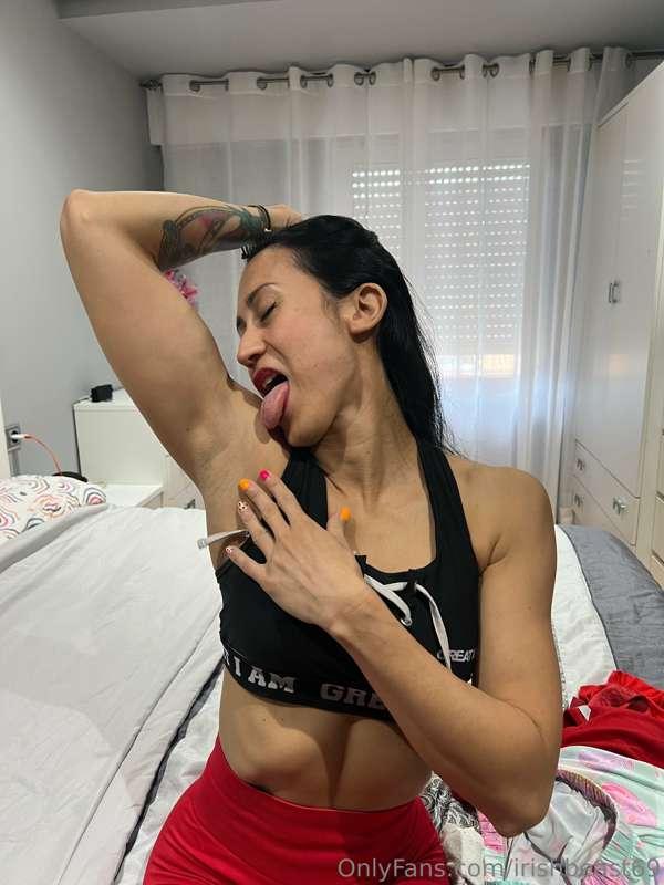 Don’t you like my armpits? 😜