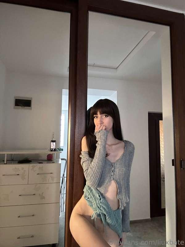 Can you help me to take this off?👀👄