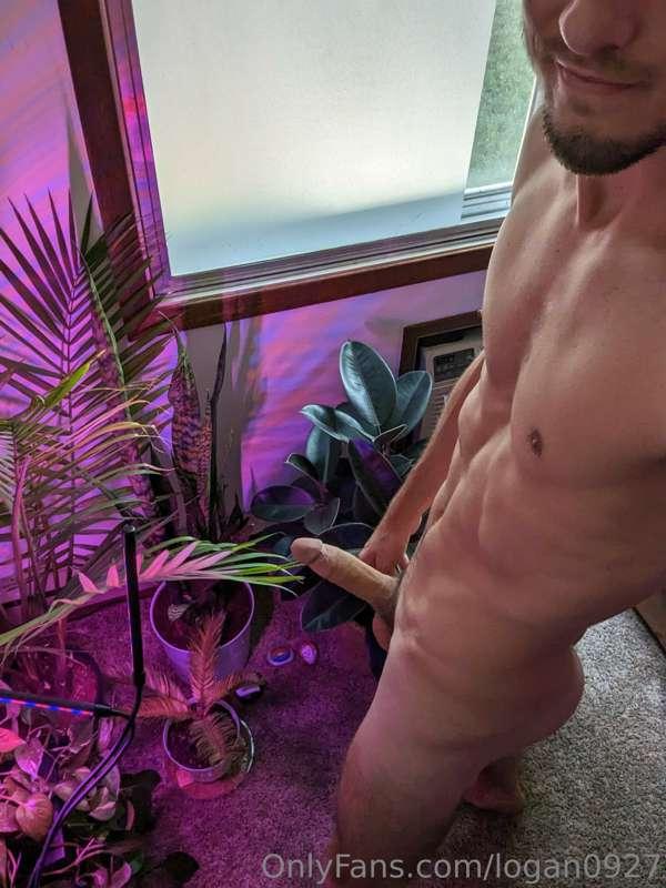 Crazy that I've been doing onlyfans for 2 years now 👀 Anyone..