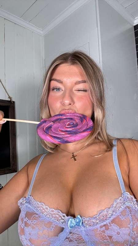 👅 love to suck it