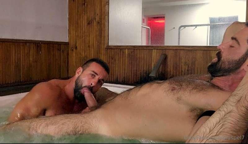 Sucking @romanmercury