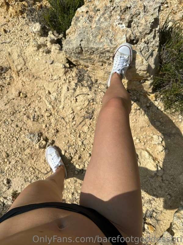 Do you wanna see naughty hiking pics? 👀🔥