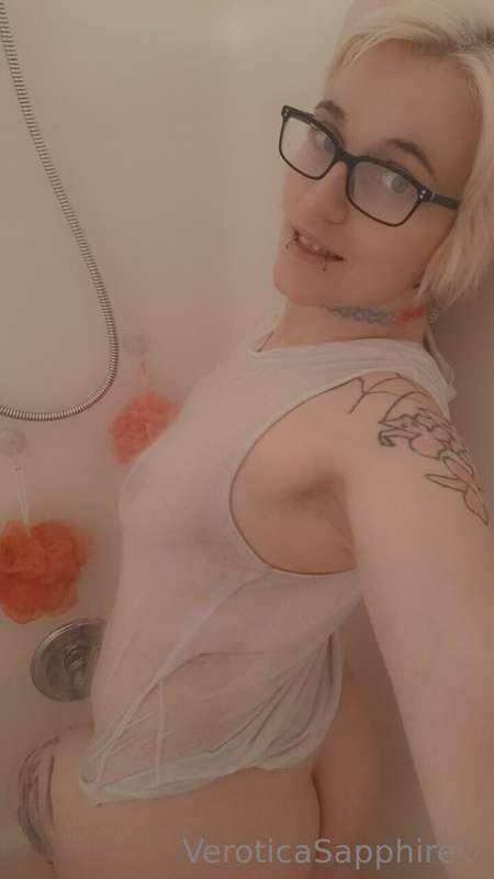 You like my wet t-shirt? 🥰