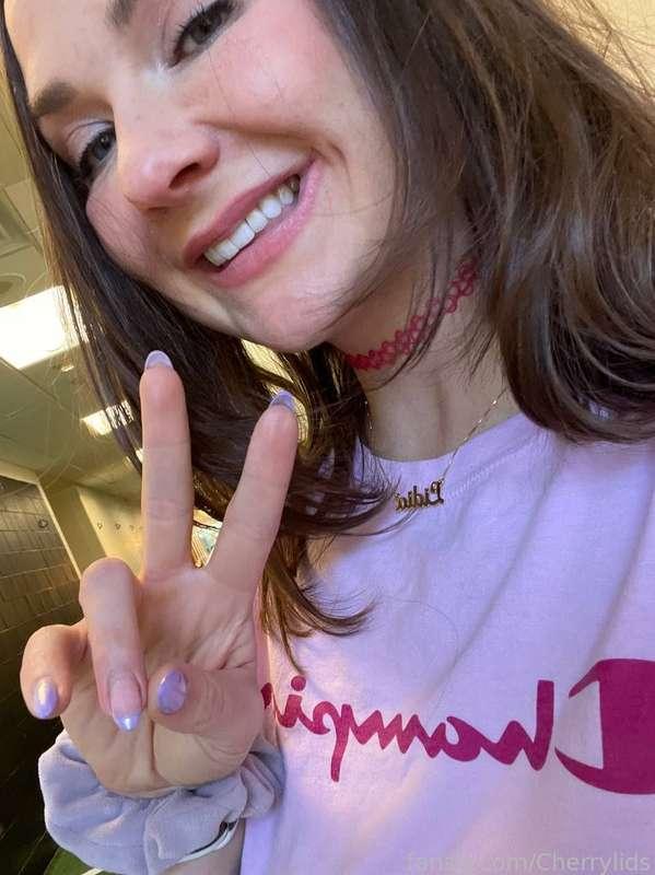 Don't forget to smile...and love me 😘

#fyp #mommy #tits #bigtits #selfie #milf  #pawg #chubby  #selfie #sport