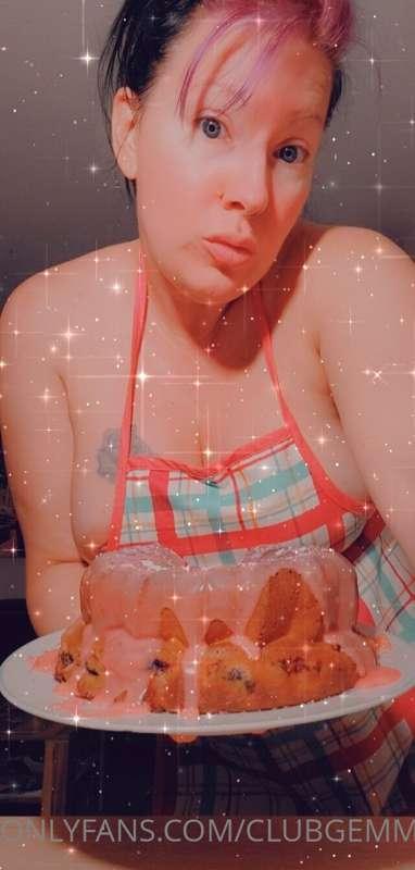 DM me to get full access to my private buyers only xxx snap ..