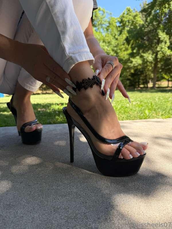 I have more new heels this time 💋