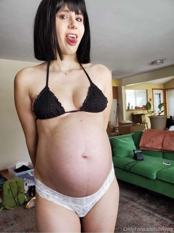 Do you miss my pregnant body? 😏