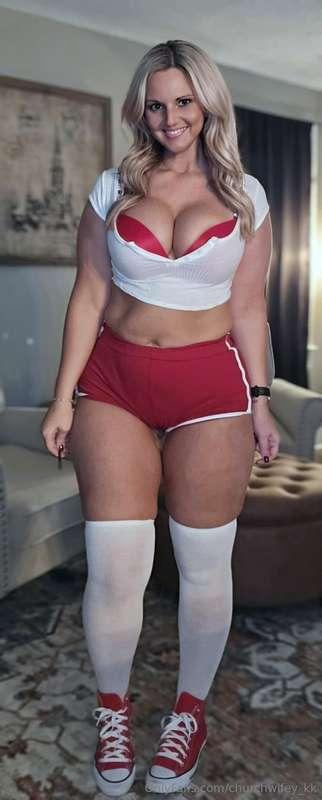 Been sitting on these sporty pics for a minute now. Another ..