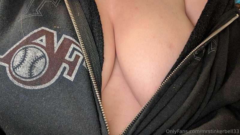 mrstinkerbell33 image #0