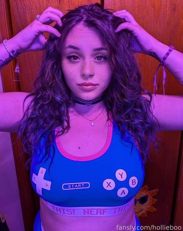 hollieboo image #3
