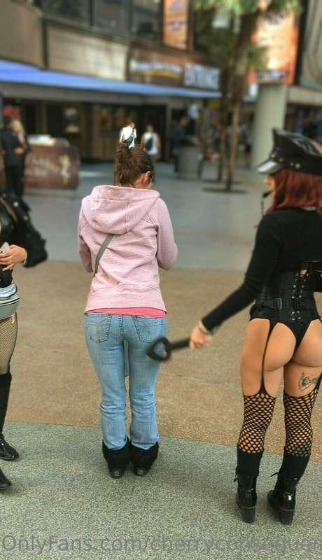 Nothing like getting a spanking on Freemont Street 🍑