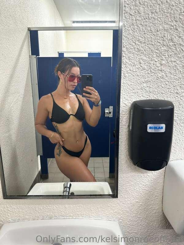 kelsimonroeofficial image #9