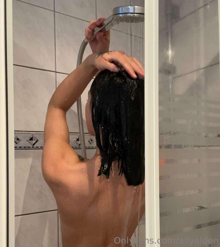 lets wash away the negative vibes together? 😊