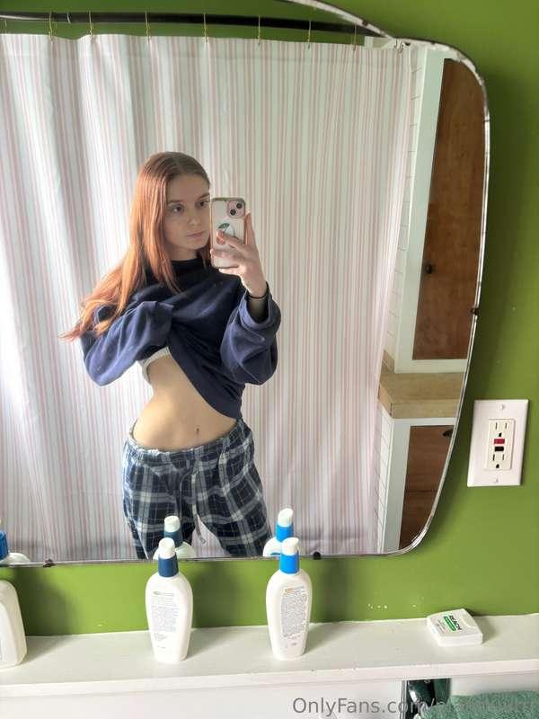 Sweater on or off? 🫣