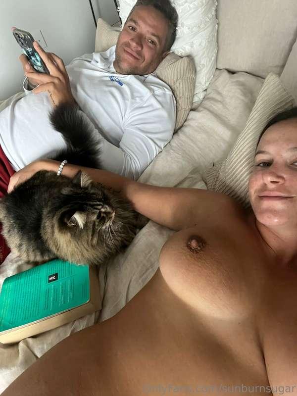 The fam is back together