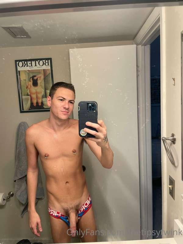 Dripping in Cum 💦💦