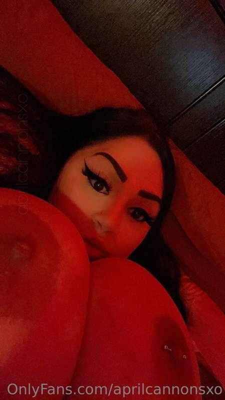 Happy titty Tuesday 😋